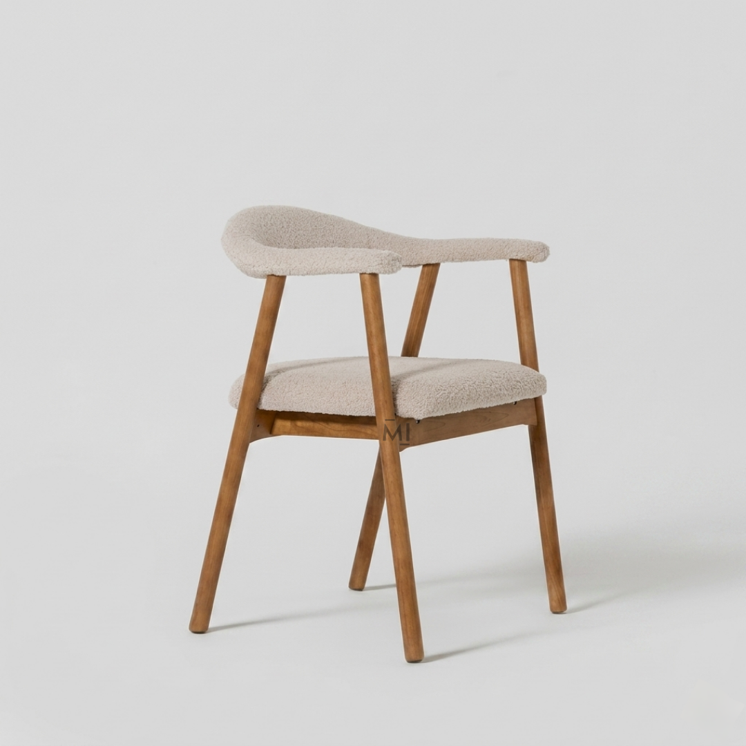 Luxury modern dining set with upholstered chairs and oak table